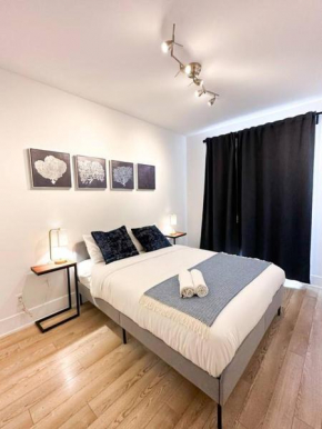 Elegant Suites - City Views, Lake View, Free Parking